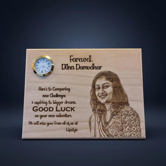 6x8 wood with clock