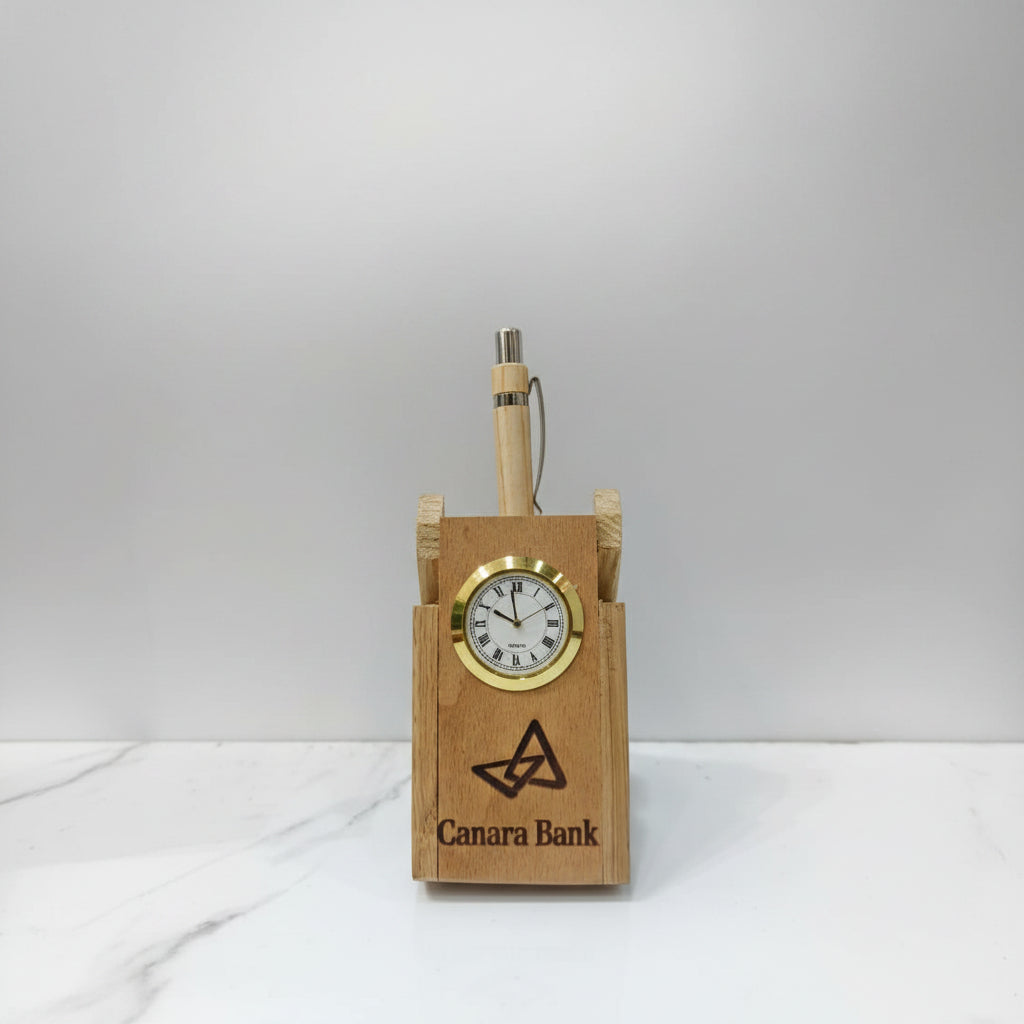 Single pen stand