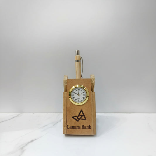 Single pen stand